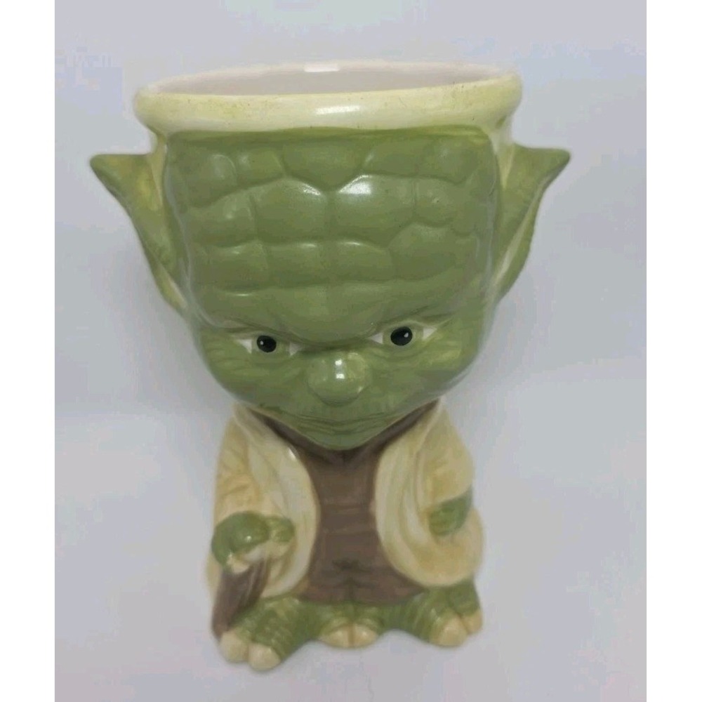 Star Wars Yoda Ceramic Goblet Coffee Mug by Galerie & Lucasfilms Ltd 2012 - Picture 2 of 7